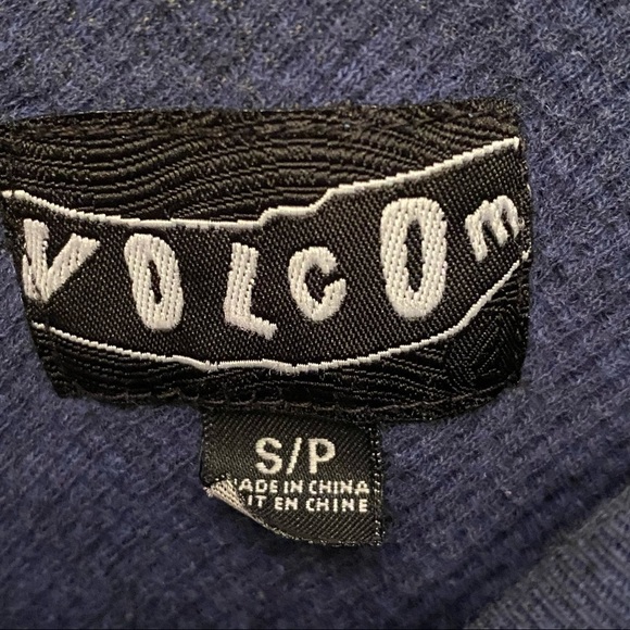 VOLCOM Blue Striped Long Sleeve Top Size Small - Picture 4 of 5